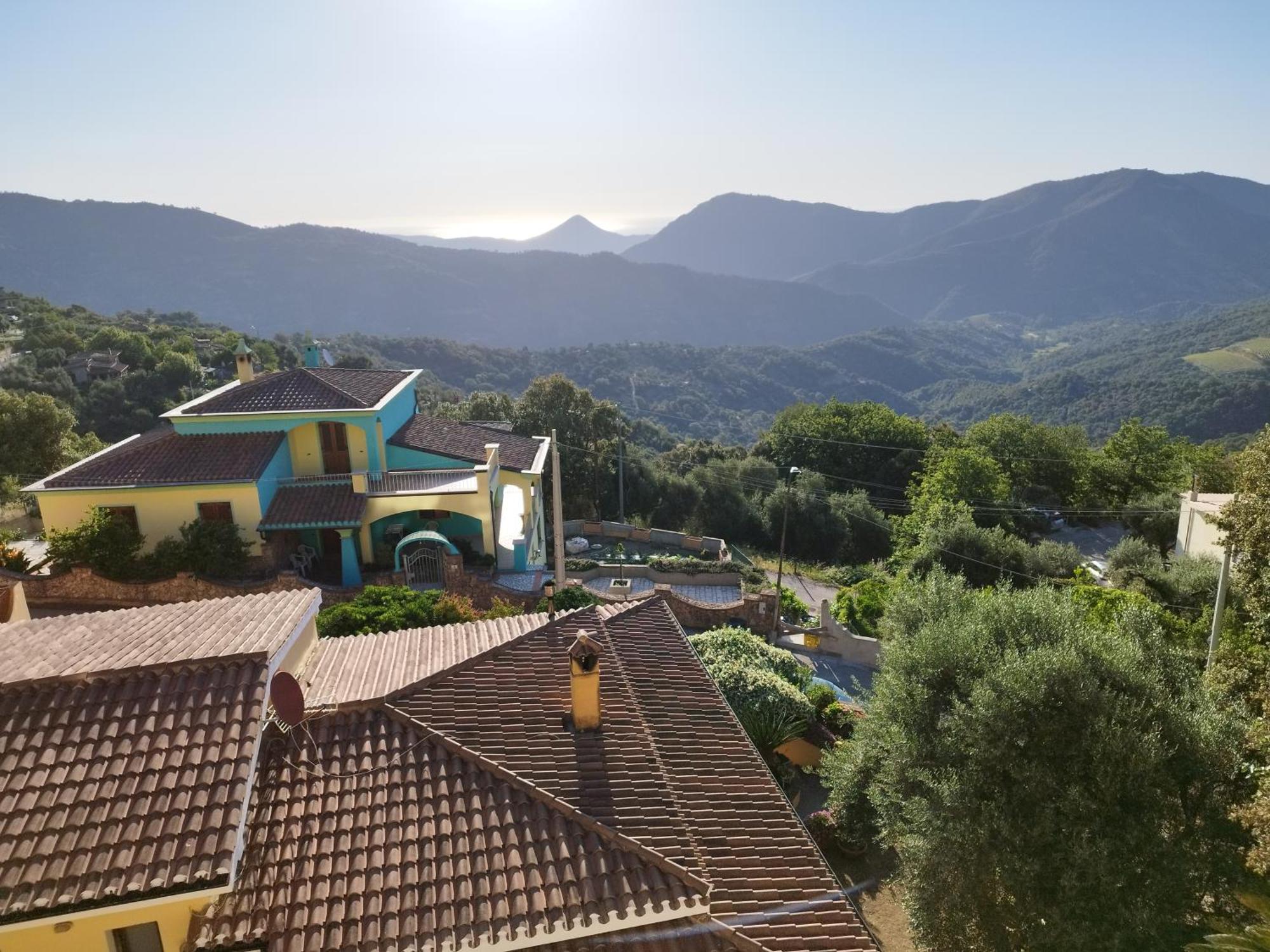 Appartamenti La Collina Jerzu Kültér fotó