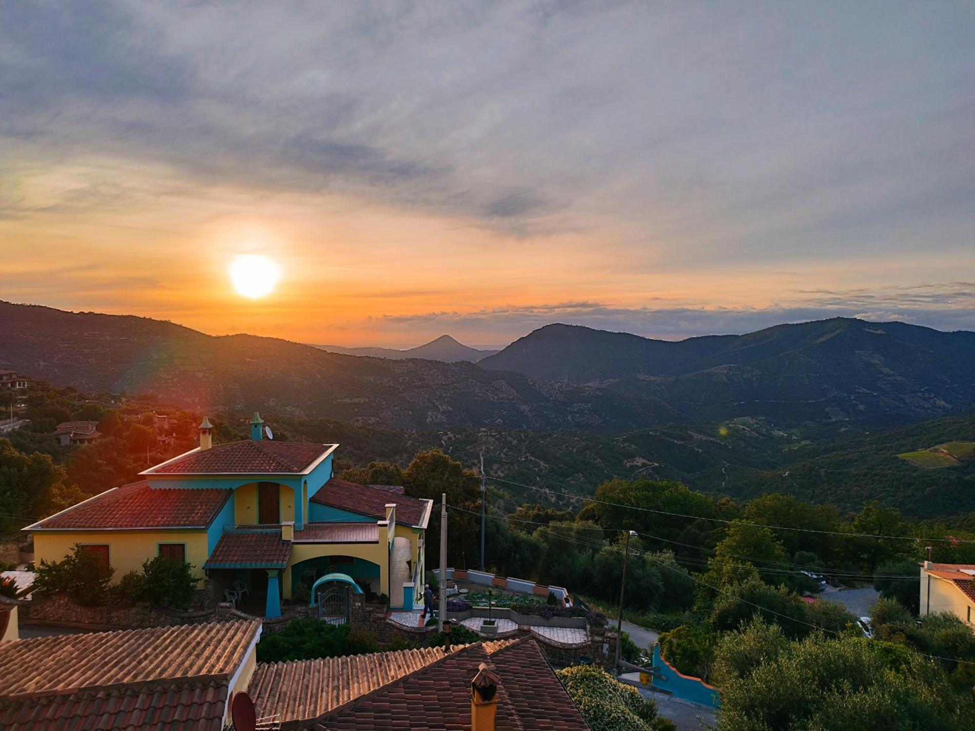 Appartamenti La Collina Jerzu Kültér fotó